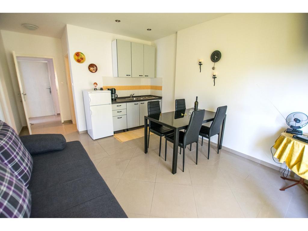 Apartments Troselj Starigrad Paklenica Esterno foto